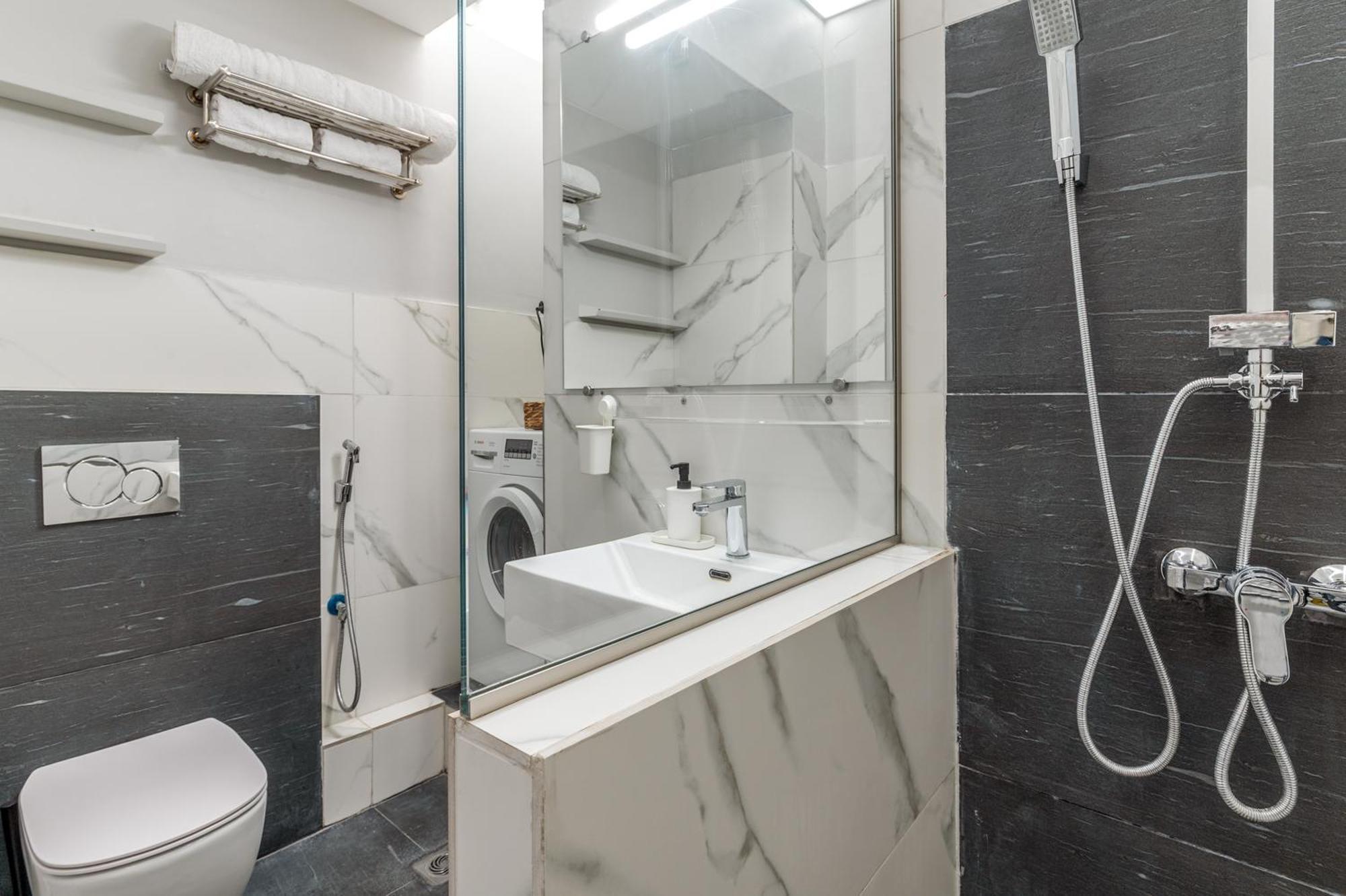 The Omonoia Modern, 3Bd Apartment أثينا المظهر الخارجي الصورة