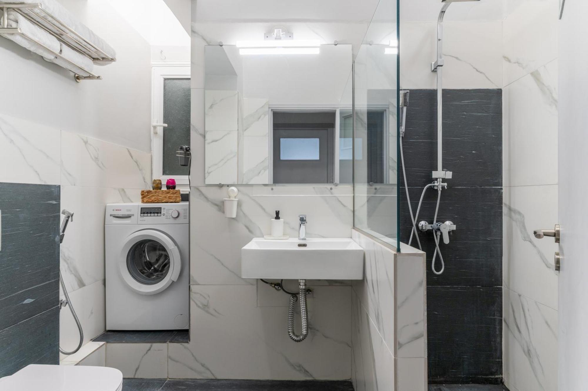 The Omonoia Modern, 3Bd Apartment أثينا المظهر الخارجي الصورة